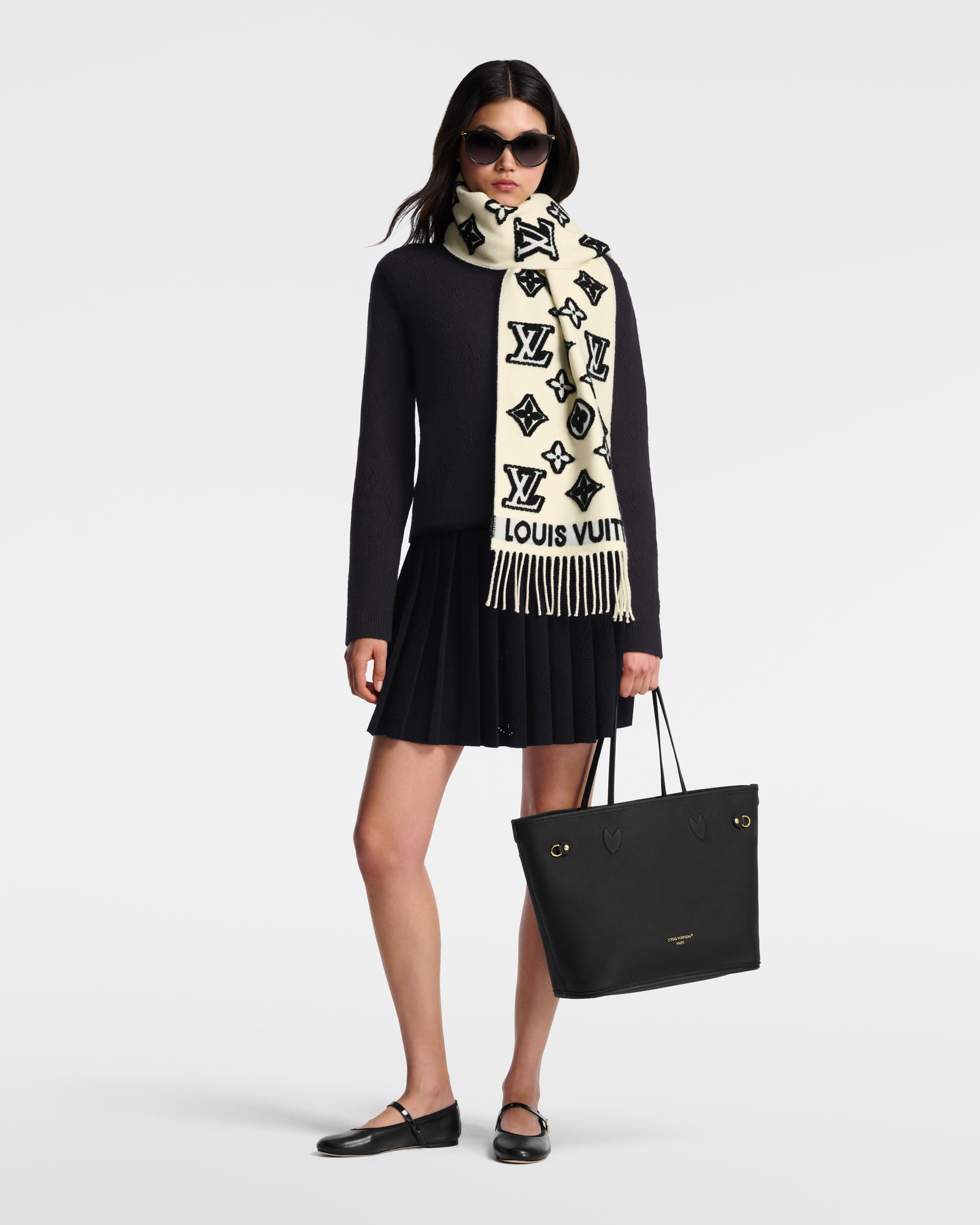 ルイヴィトン LOUIS VUITTON LV 3D M92837 MUFFLER Louis Vuitton Muffler in Black/Grey Wool Dimensions - 190cm x 34cm